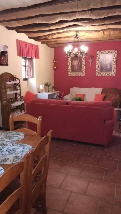 La Casita De Piedra Villa Villanueva del Rosario Luaran gambar