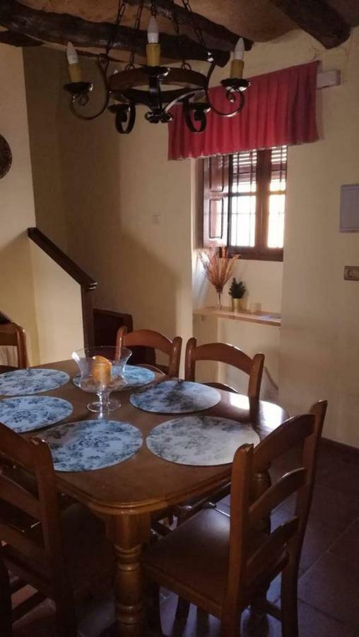 La Casita De Piedra Villa Villanueva del Rosario Luaran gambar