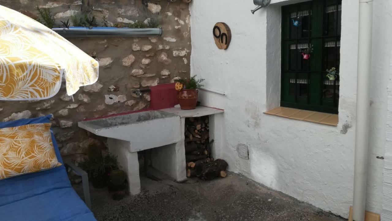 La Casita De Piedra Villa Villanueva del Rosario Luaran gambar